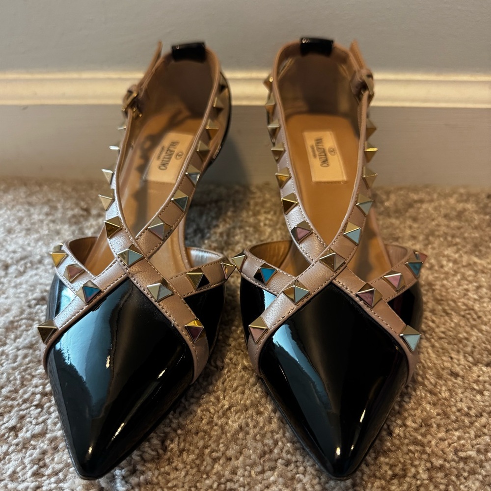 Valentino Black and Tan Studded Slingback Heels - Picture 2 of 7
